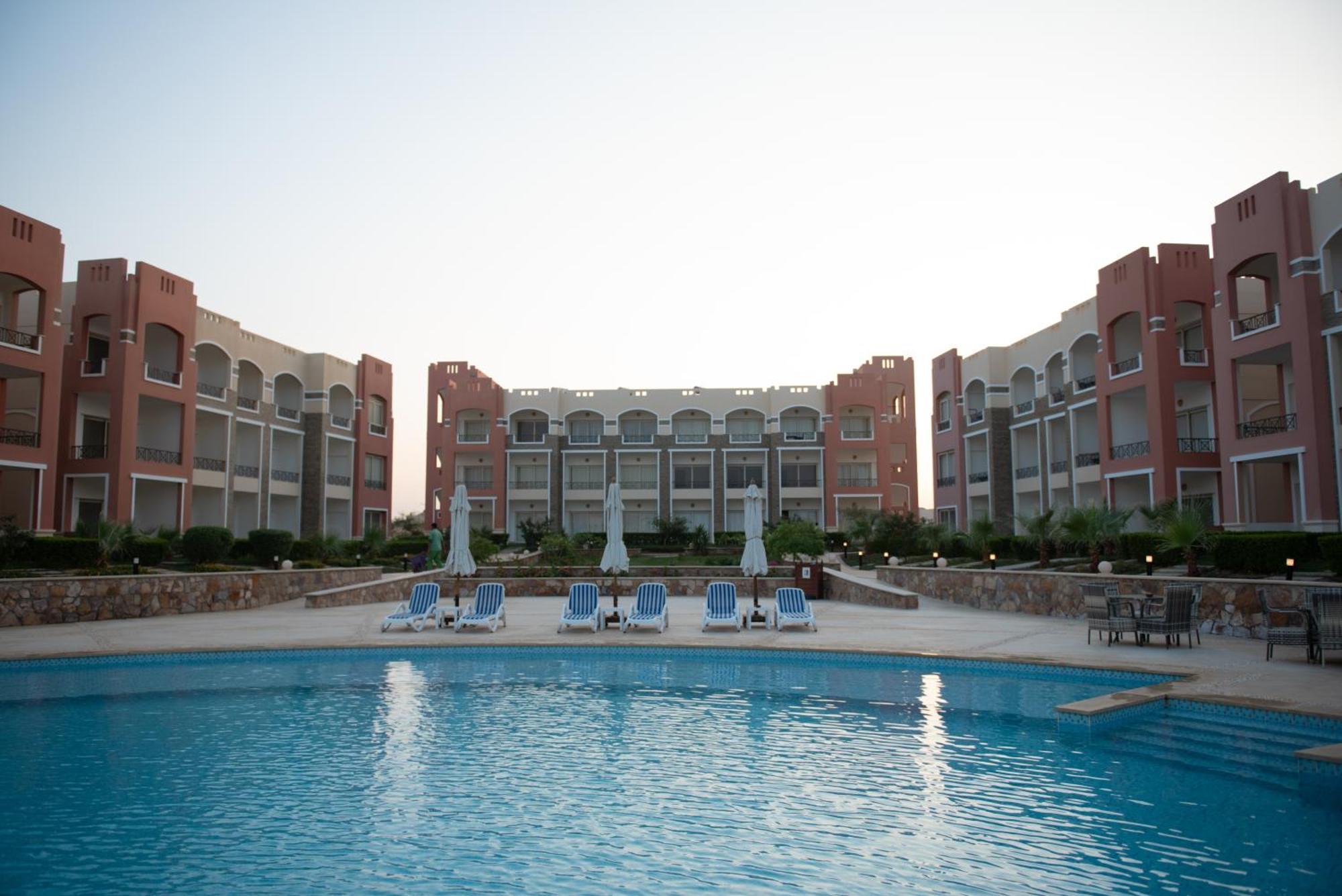 Oyster Bay Beach Resort อาบูดาบับ ภายนอก รูปภาพ